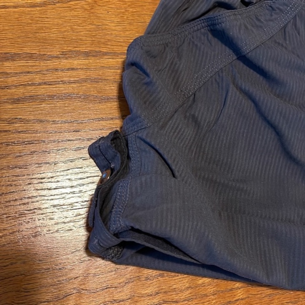 Lululemon Play in the Sun Adjustable Black/Dark Grayish color Shorts. - Picture 10 of 10